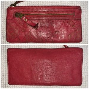 [SOLD] Red FOSSIL Leather Wallet Clutch.